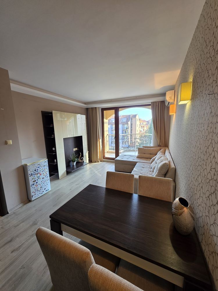Wonderful one-bedroom apartment in a complex in Sunny Beach – pool view; style and comfort