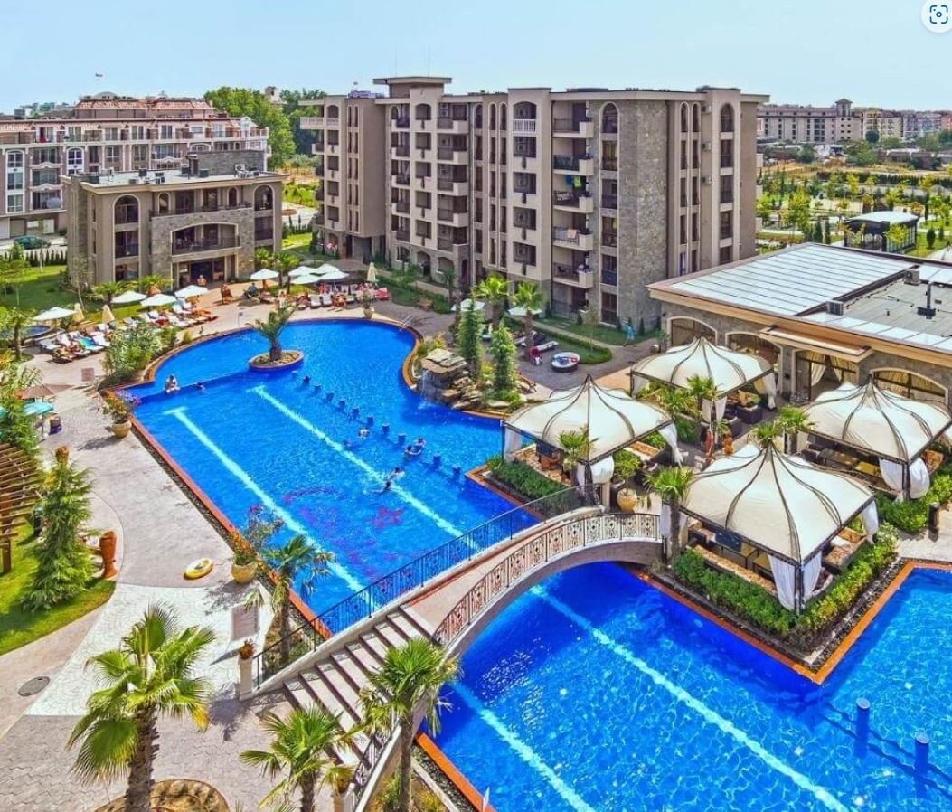Stylish Studio with Direct Access to the Courtyard in a Luxury Complex in Sunny Beach