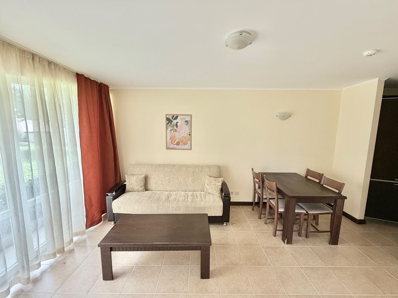Luxury One-Bedroom Apartment with Garden View at the Southern Beach in Pomorie