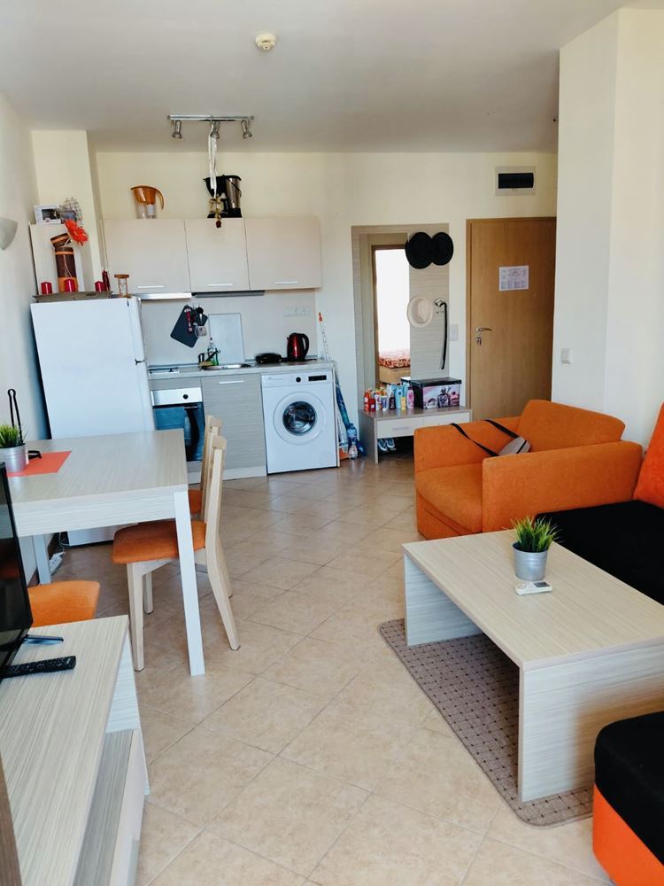 Seaside Comfort with Pool View – One-Bedroom Apartment in a Prestigious Complex in Sunny Beach