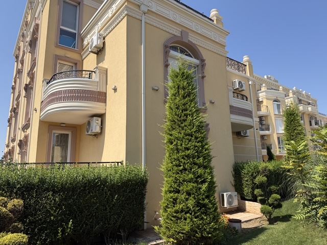 Cozy one-bedroom apartment with a huge terrace in Ravda – your own private space by the sea
