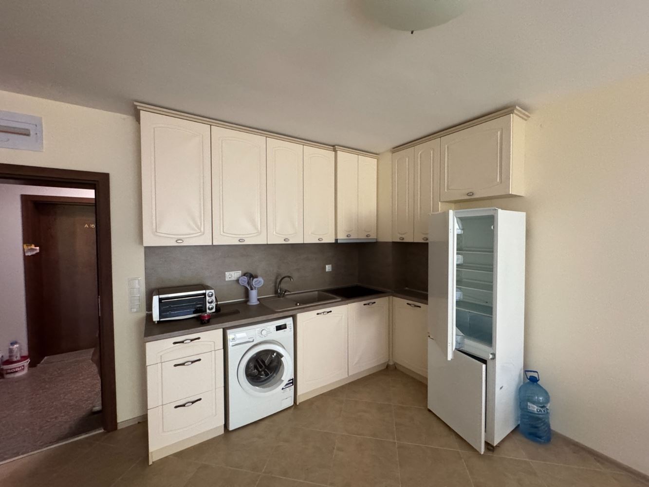 One-Bedroom Apartment with Pool View in Sozopol – Spacious, Furnished and Ready for Use