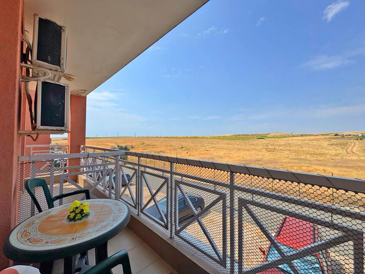 Spacious two-bedroom apartment – comfort, tranquility and excellent amenities in a modern complex