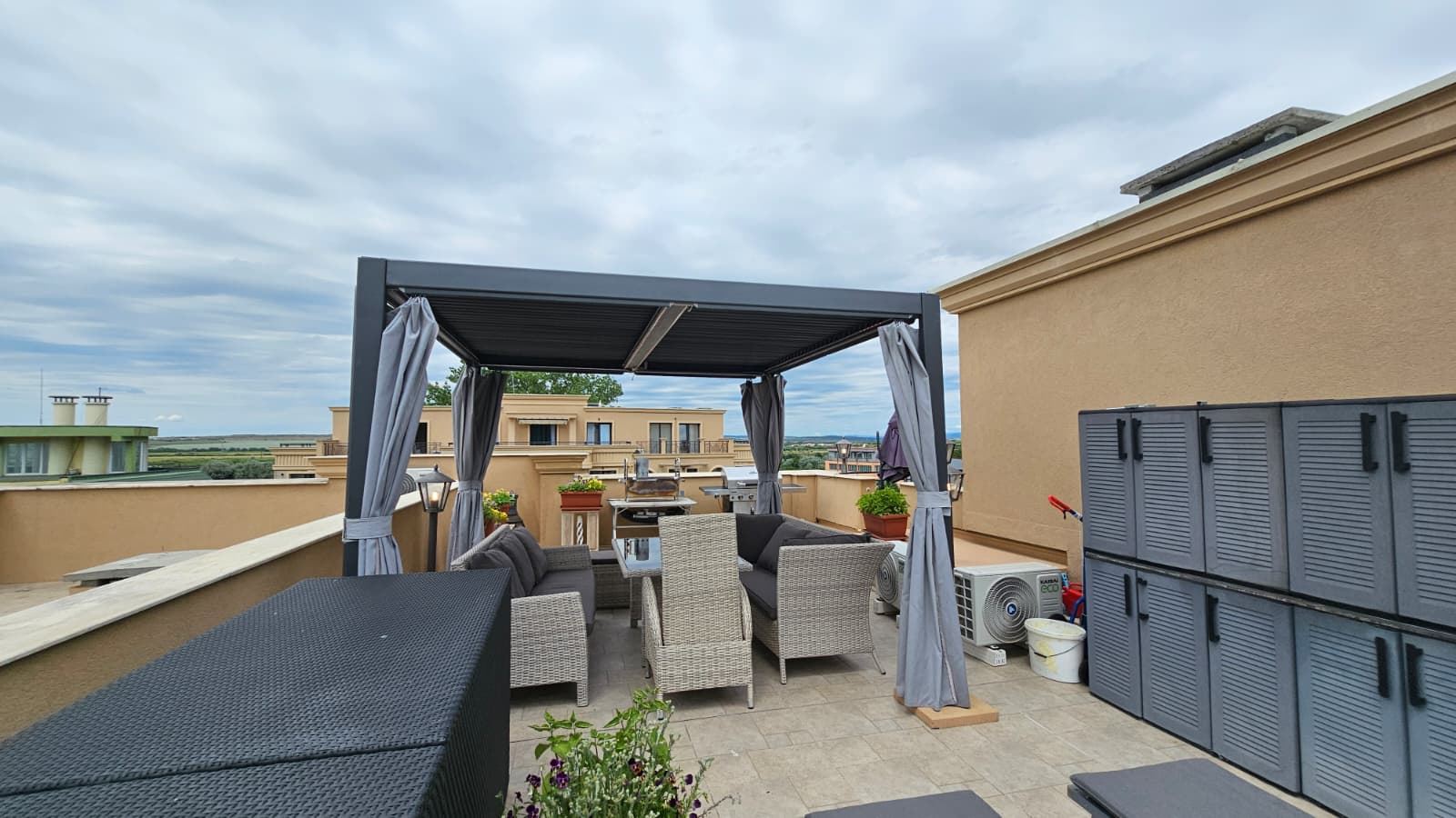 Spacious Penthouse with Panoramic Terrace and Sauna in a Modern Residential Complex in Sunny Beach