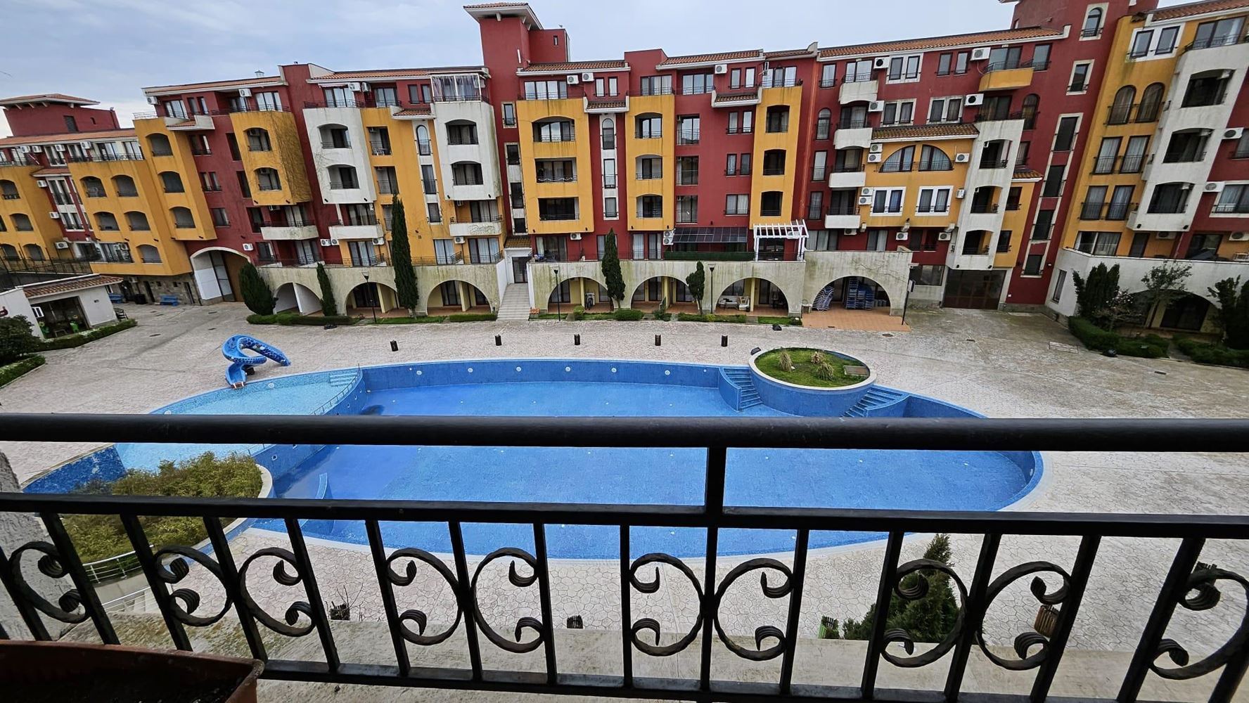 Stylish Studio with Excellent Amenities on the First Sea Line in Aheloy – Ready for Your Seaside Home