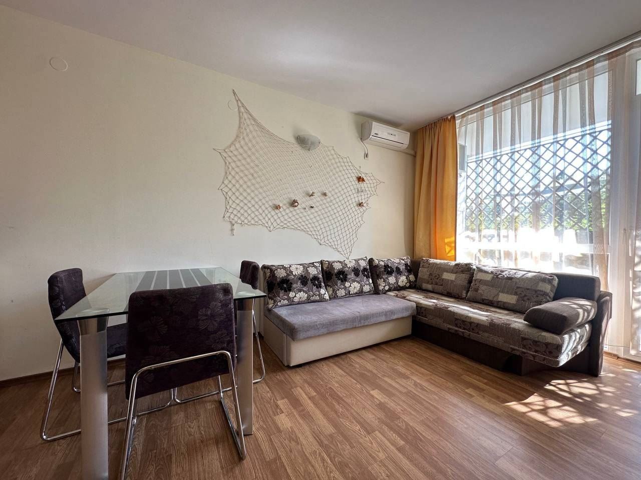 Cozy One-Bedroom Apartment in Ravda with Direct Access to the Pool Area