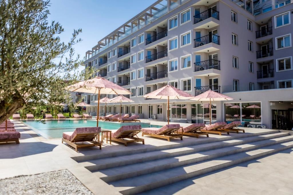 Luxury studio in a new complex, 300 meters from the beach in Sunny Beach – ready to move in