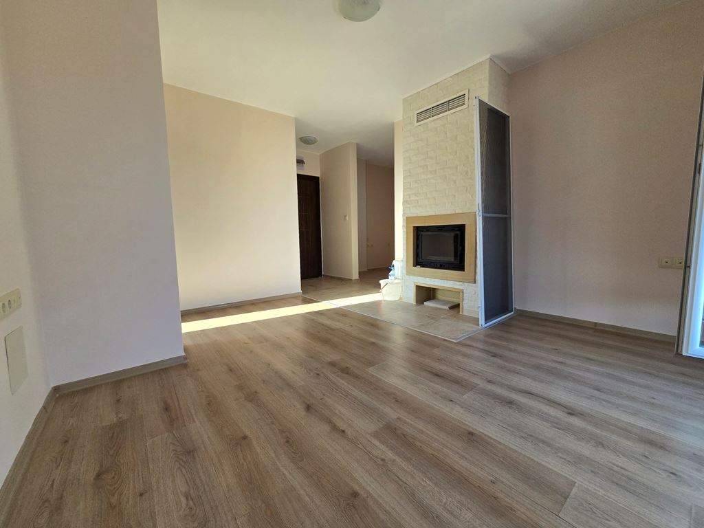 New One-Bedroom Apartment in Pomorie – Renovated, Ready for Furnishing, with a Spacious Balcony and Barbecue