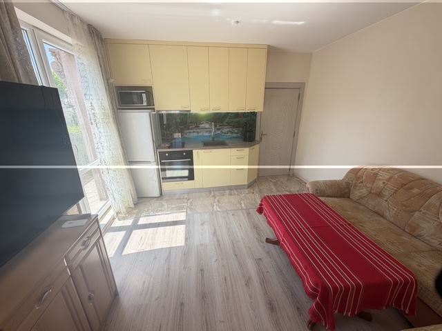 Cozy one-bedroom apartment with a huge terrace in Ravda – your own private space by the sea