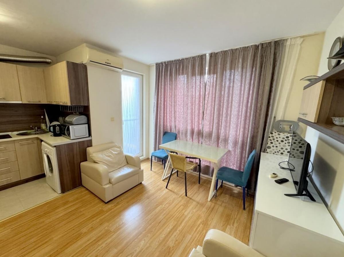Sea Comfort and Coziness in a Stylish One-Bedroom Apartment in Ravda