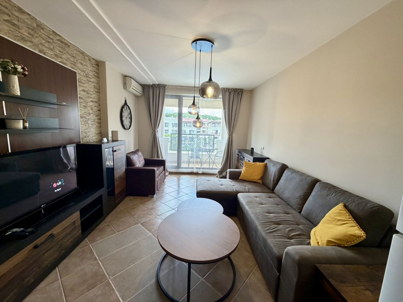 Furnished one-bedroom apartment in an elite complex with swimming pools and sports facilities
