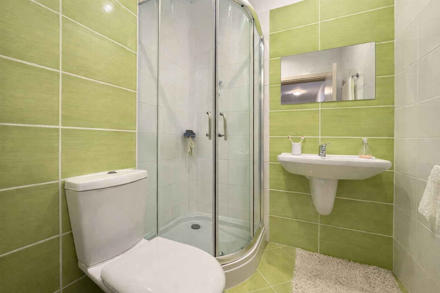 Two-bedroom apartment with sea panorama and private beach in a prestigious complex in Chernomorets