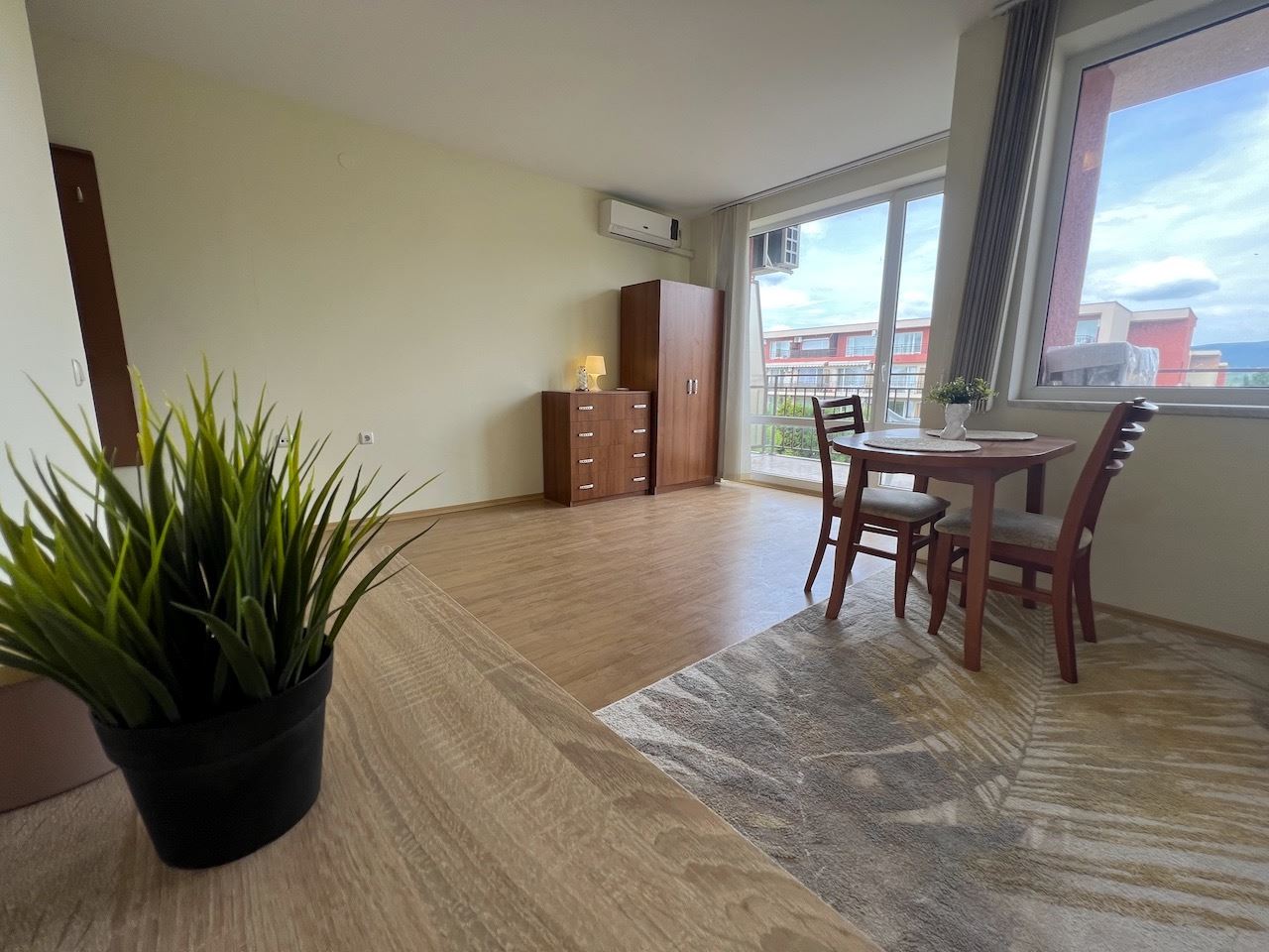 Spacious studio in Sunny Beach with an excellent location and an impressive complex – ready to move in or invest in