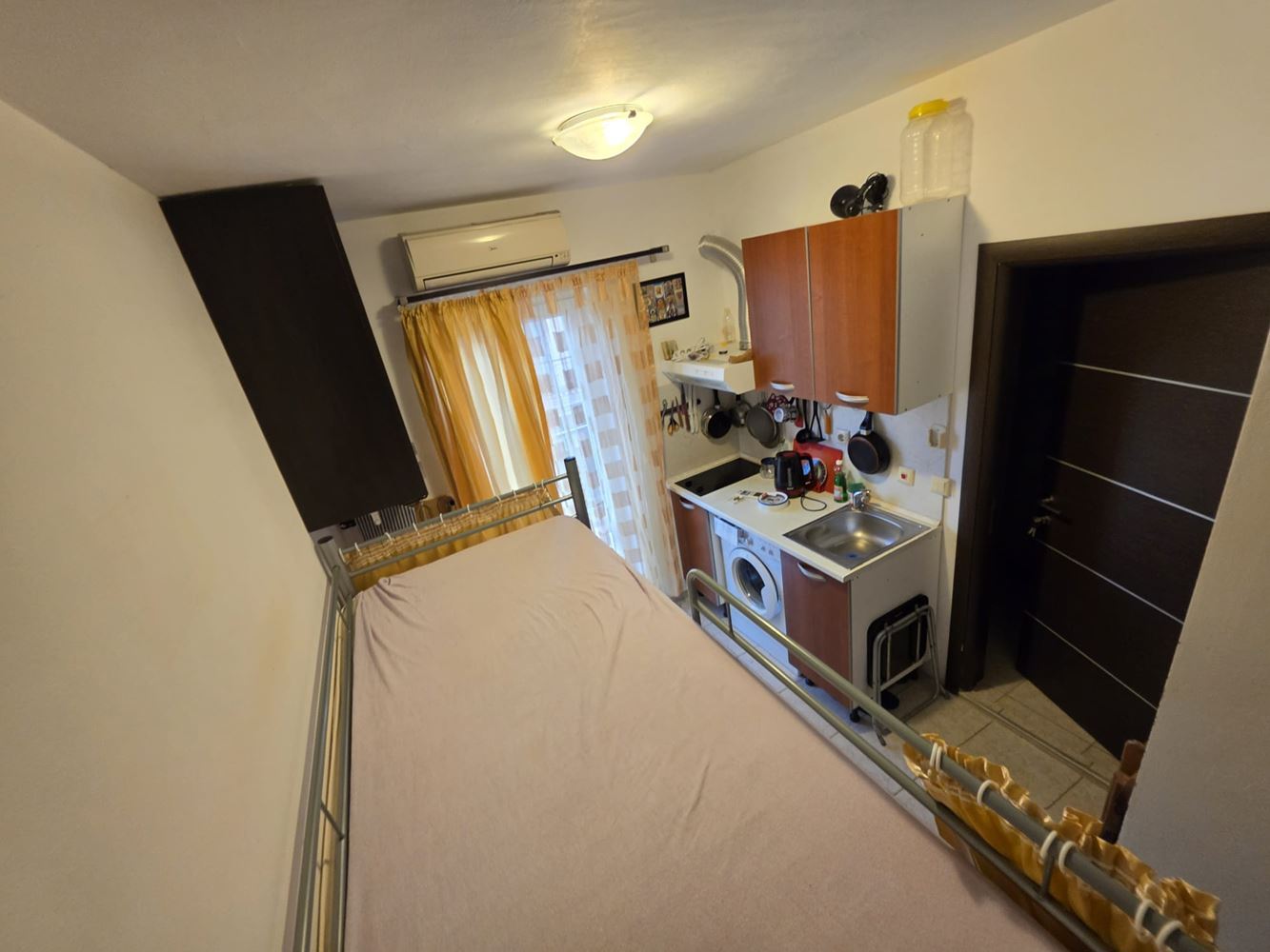 Compact Furnished Studio in a Well-Maintained Complex in Sunny Beach – Excellent Seaside Investment