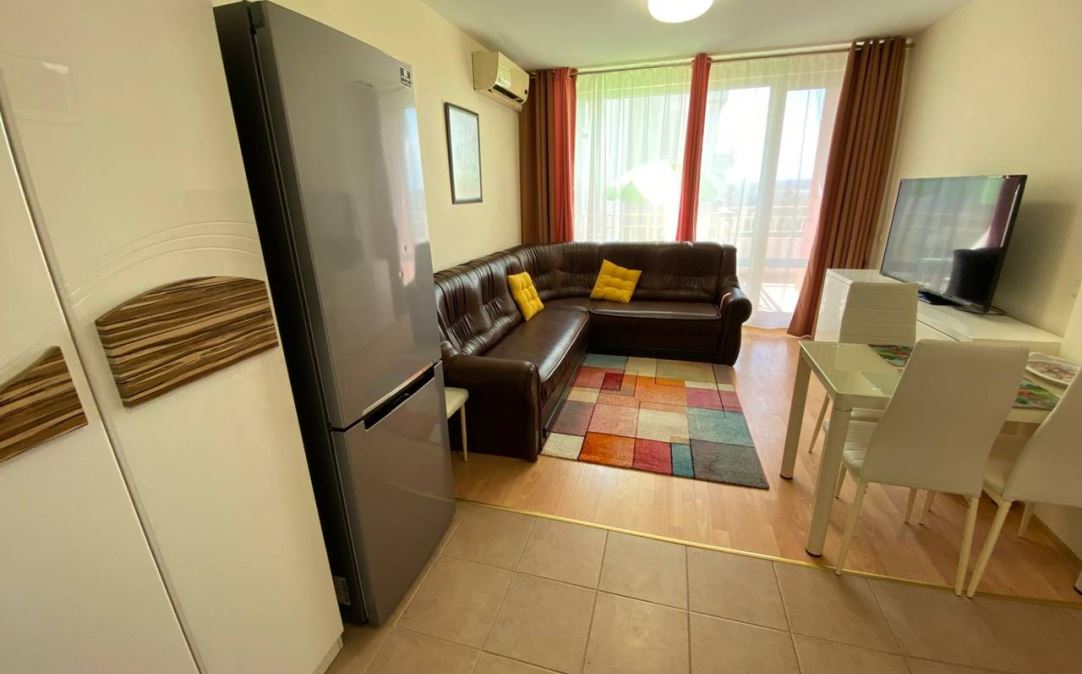 Spacious one-bedroom apartment in a modern complex in Sunny Beach – comfort, greenery, and amenities for residents