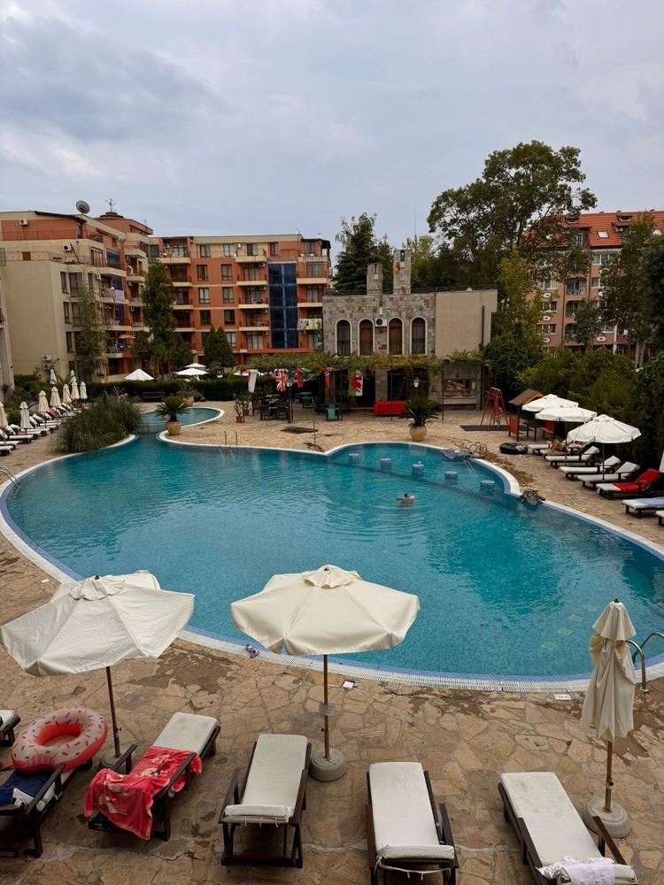 Spacious One-Bedroom Apartment in a Year-Round Complex – Excellent Choice for Living and Investment