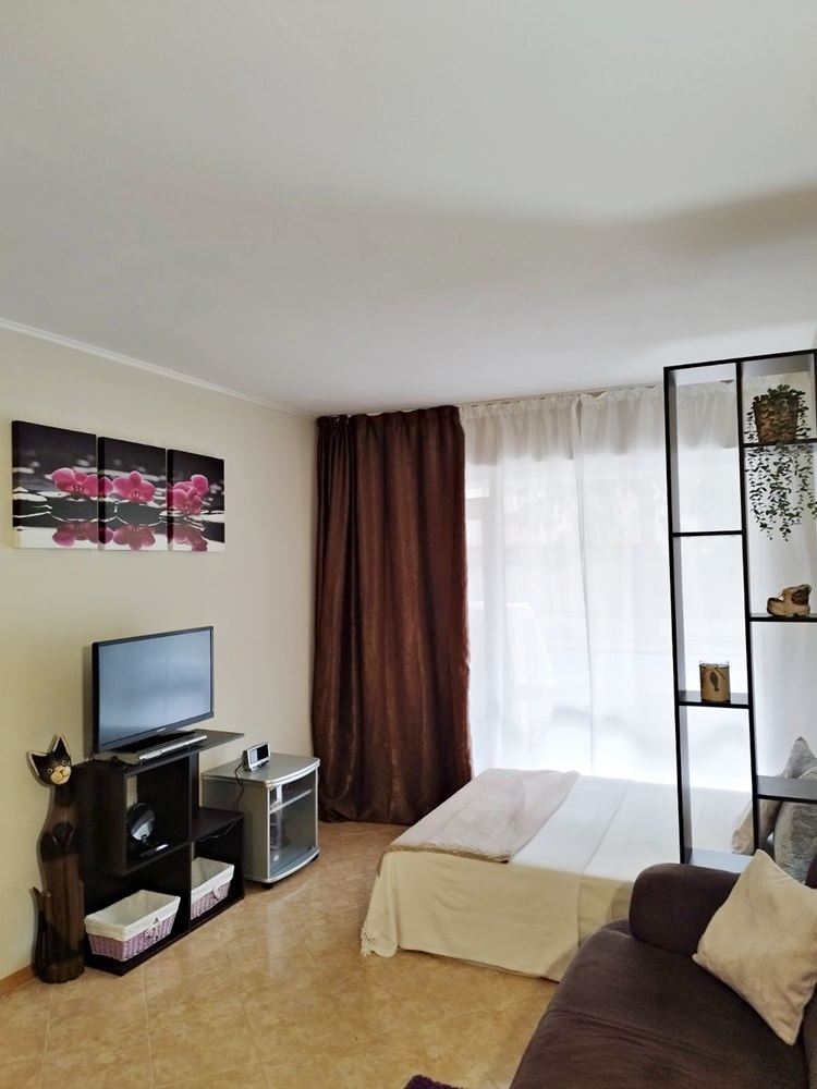 Ground-floor studio with no maintenance fee in Sunny Beach – excellent investment and year-round use