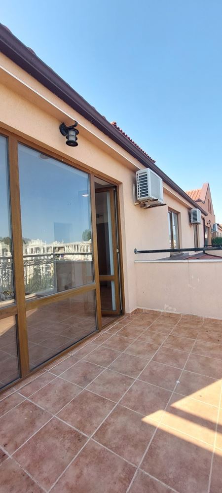 Bright Studio on the Top Floor in Sunny Beach – Freedom to Create Your Ideal Seaside Home