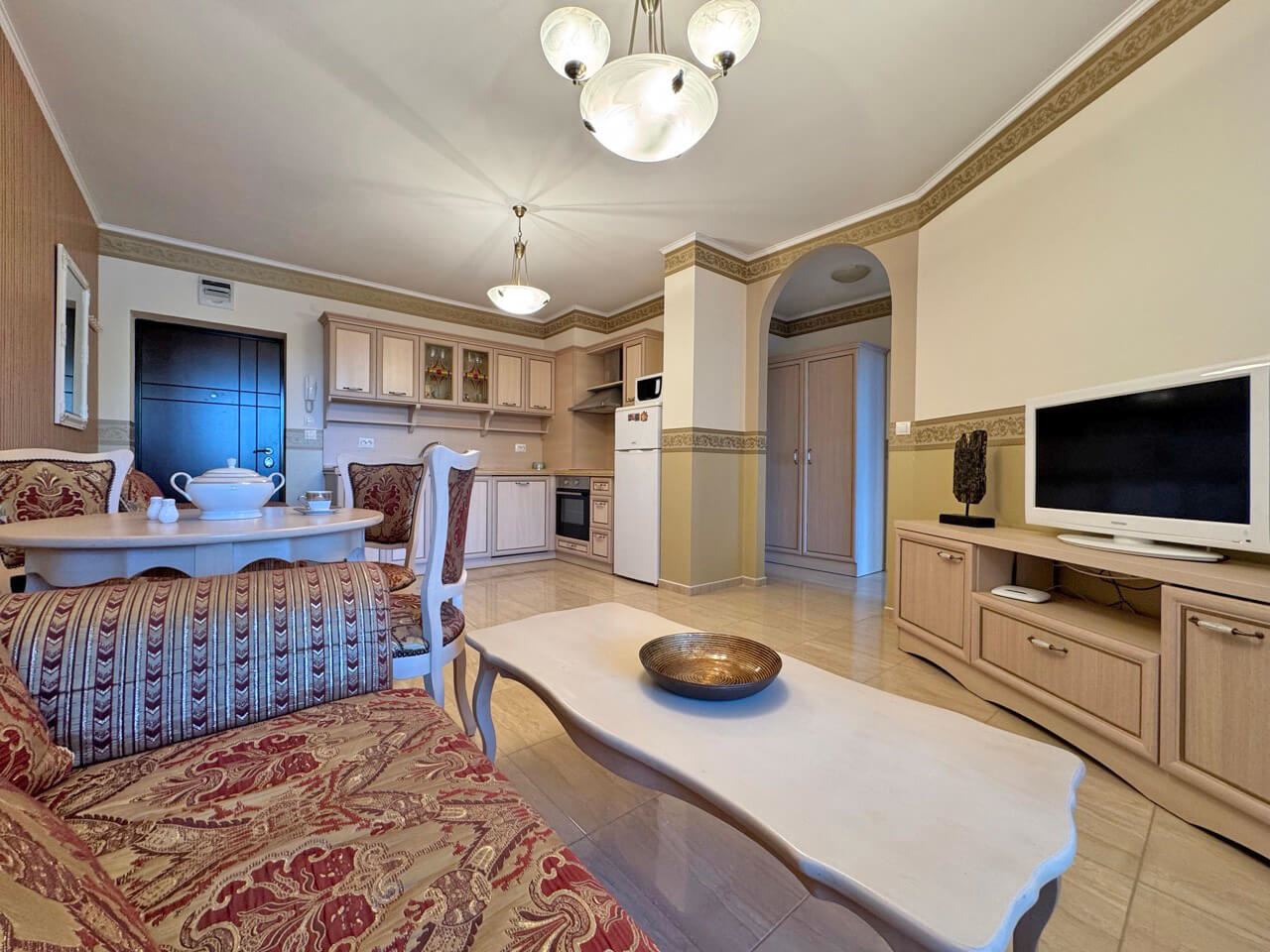 Luxury Two-Bedroom Apartment in an Exclusive Year-Round Complex in Nessebar