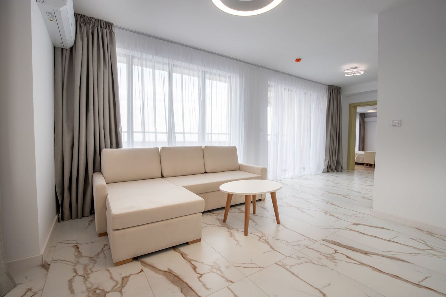 Modern studio apartment on the first line in a new complex in Aheloy