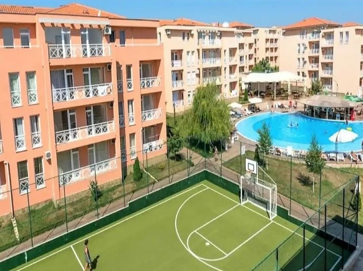 Cozy One-Bedroom Apartment in a Complex with Its Own Infrastructure