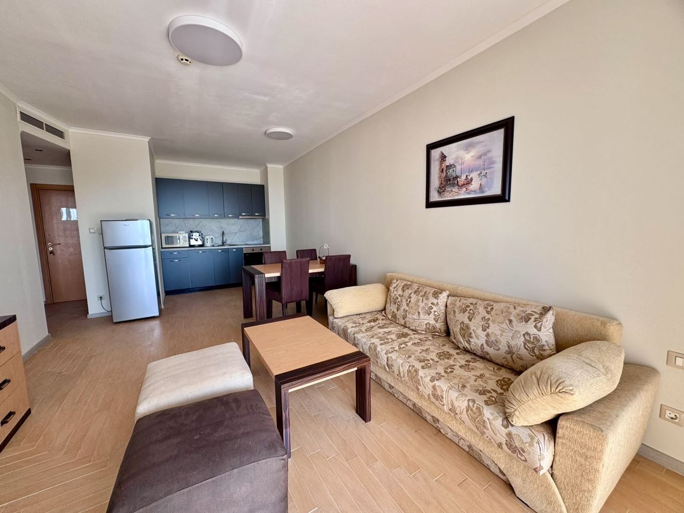 Luxury Seaside Apartment with Panoramic View in a Prestigious Complex in Sunny Beach