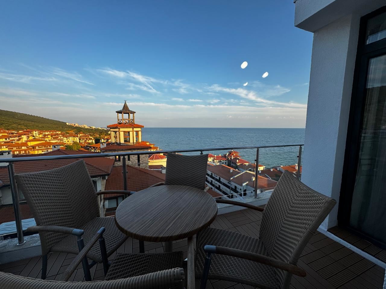 Studio with Panoramic Sea Views, Just 50 Metres from the Beach in Sveti Vlas
