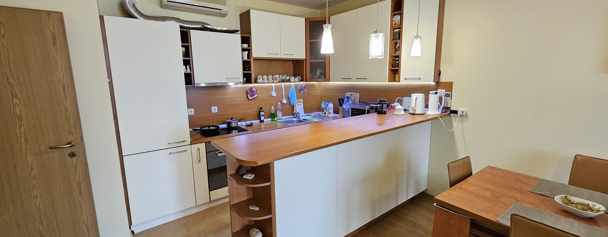 Luxury and space right by the beach – two-bedroom apartment in Ravda, 50 meters from the sea