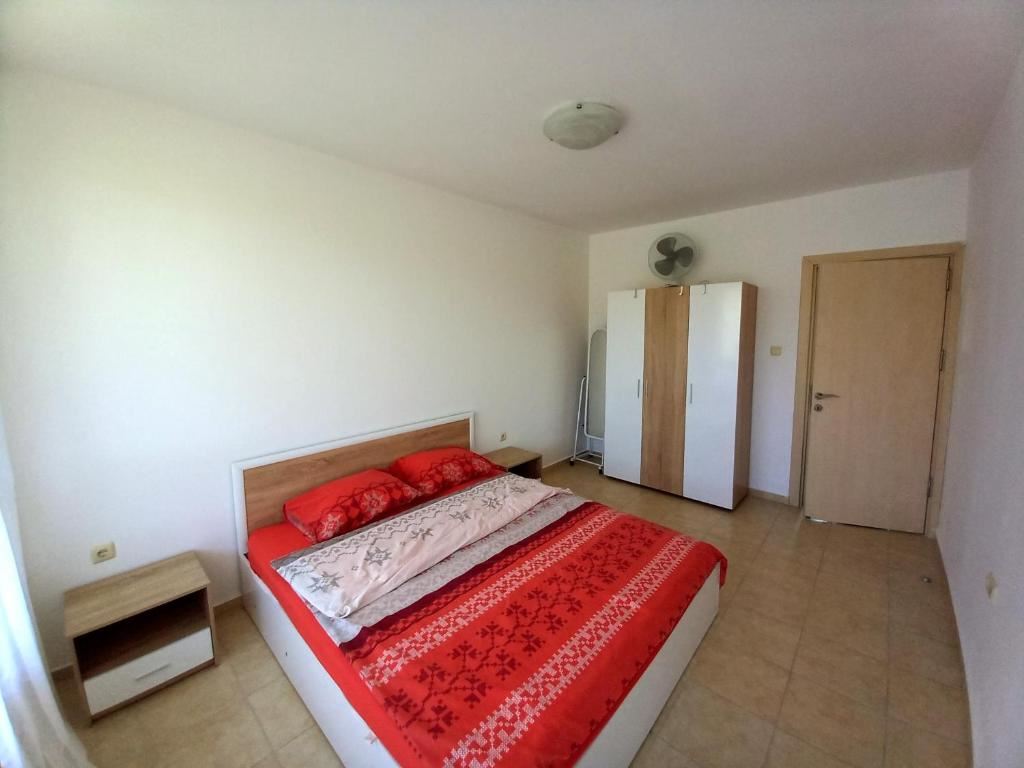 Spacious Two-Bedroom Apartment with Panoramic Sea Views in Sveti Vlas – Comfort, Tranquility, and an Excellent Location