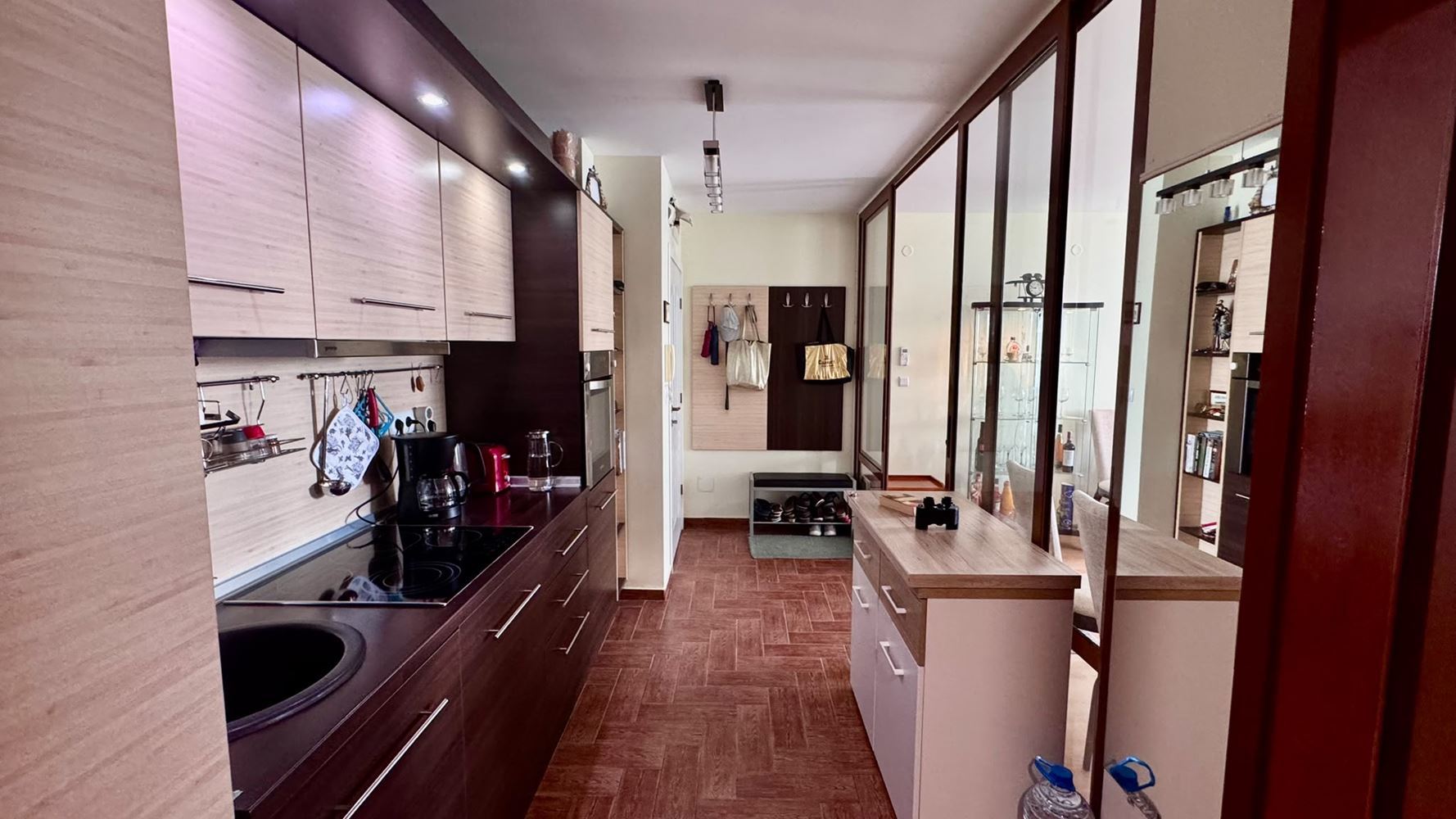 First Line in Sveti Vlas – Apartment with Sea View in a Complex with Its Own Infrastructure
