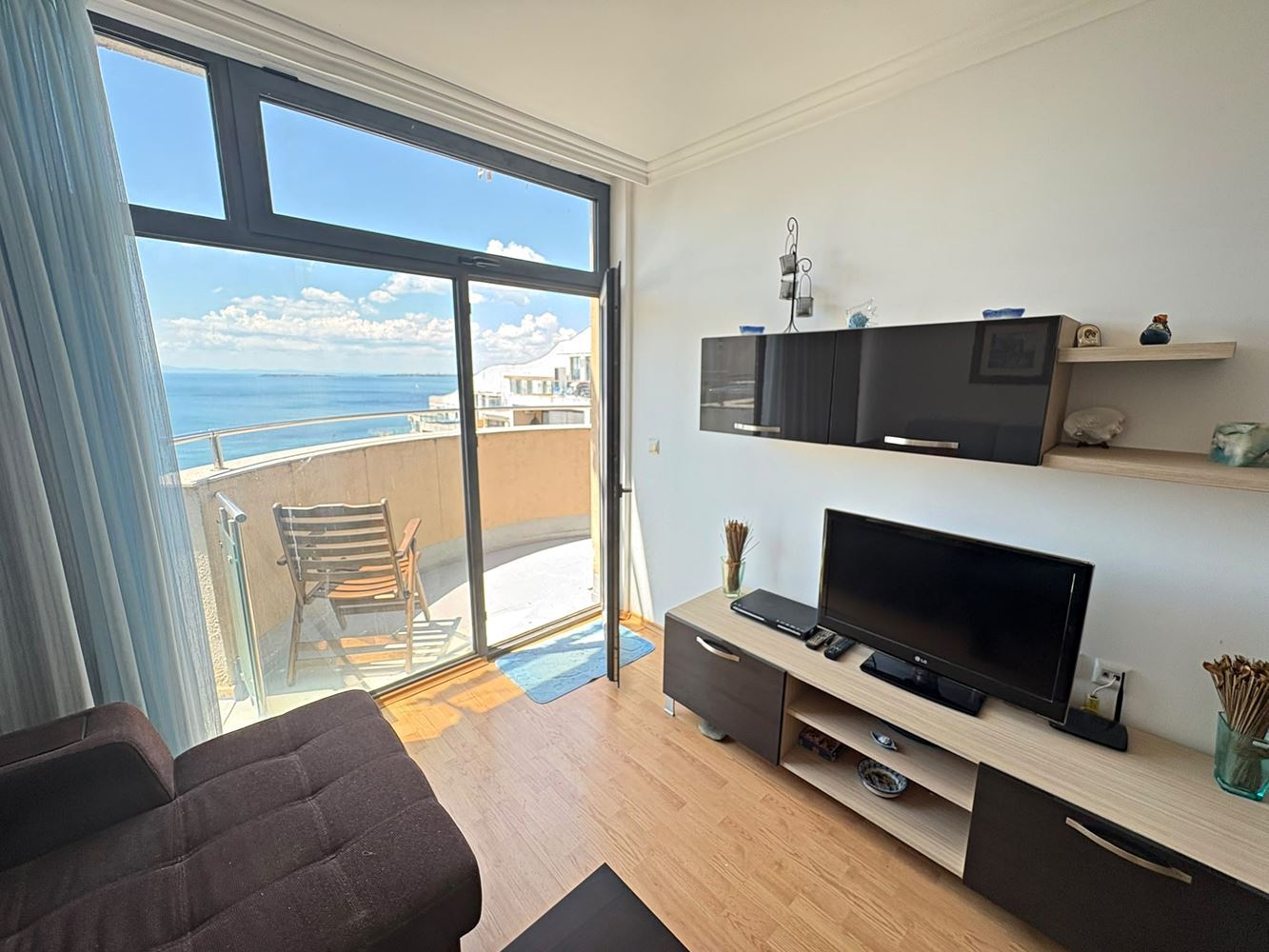 Luxury One-Bedroom Apartment with Panoramic Sea View on the First Line in Sveti Vlas