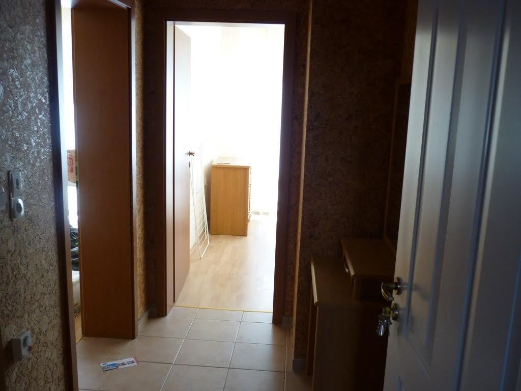 Fully Furnished One-Bedroom Apartment on the Beachfront with Sea View in Elenite