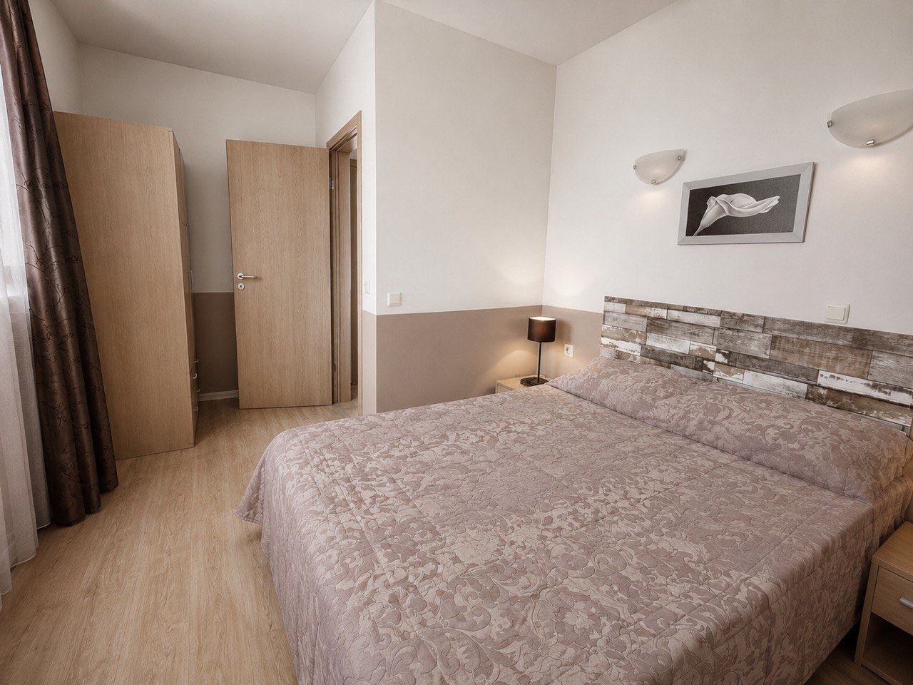 One-Bedroom Apartment with Sea View in Chernomorets – Wonderful Property in a Complex 200 Meters from the Beach
