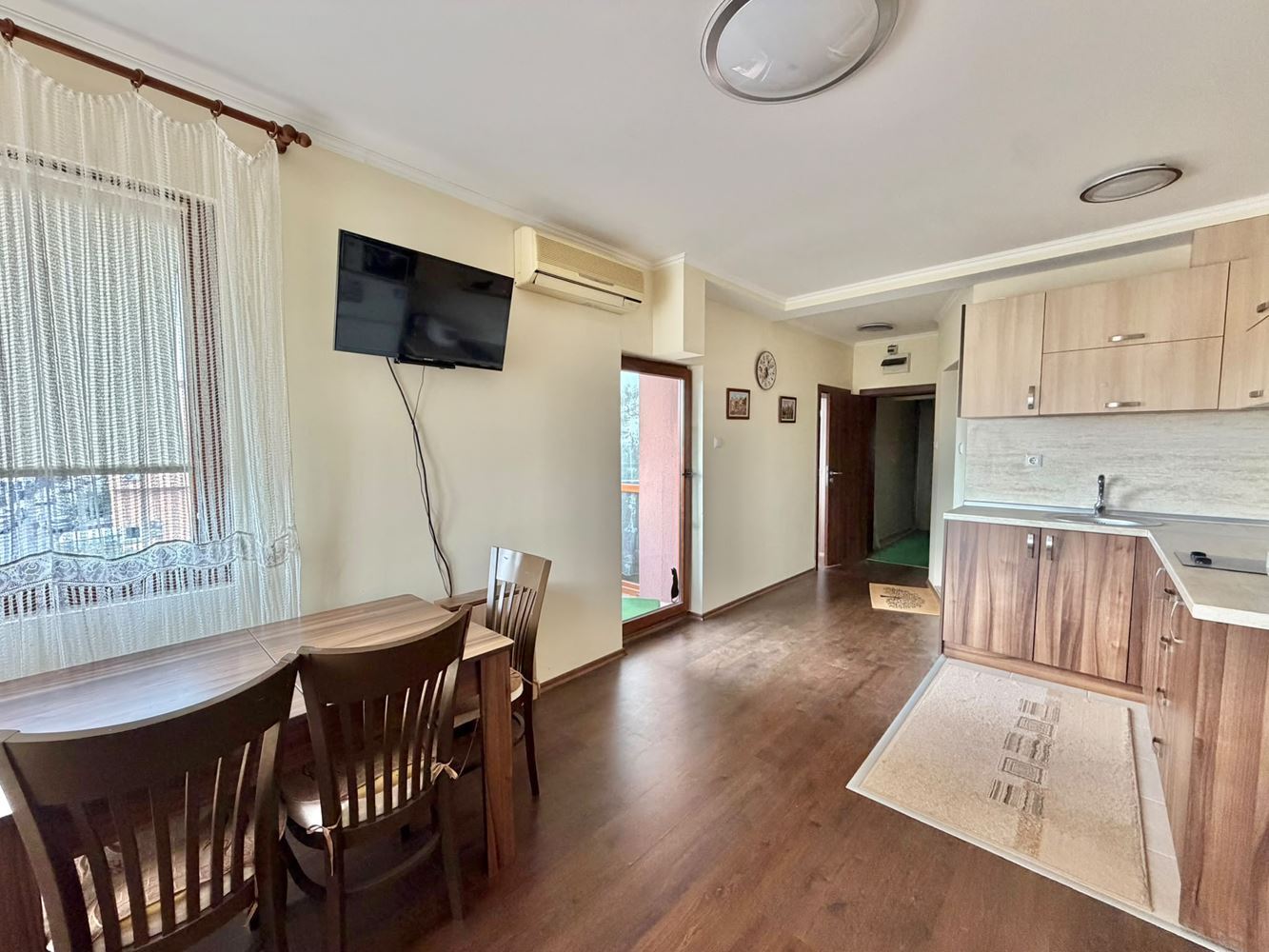 One-bedroom apartment with sea view and low maintenance fee in Ravda