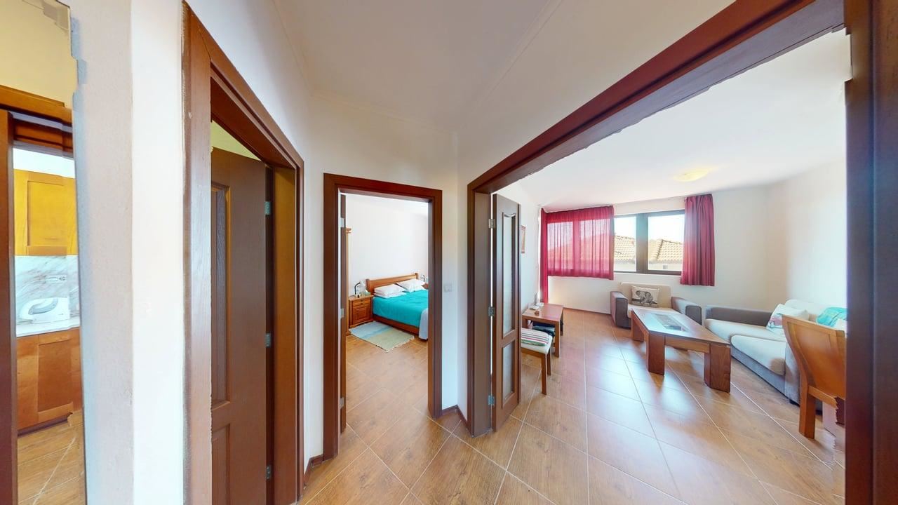 Spacious One-Bedroom Apartment with Sea Views in the Sunny Beach Area