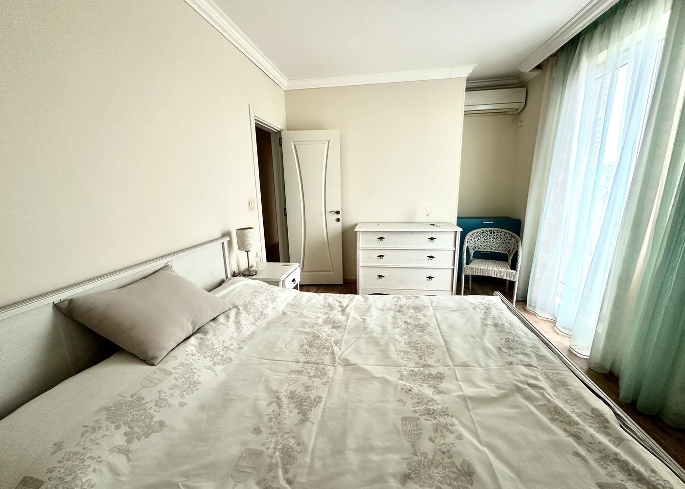 Spacious Two-Bedroom Apartment with Sea Panorama in Ravda