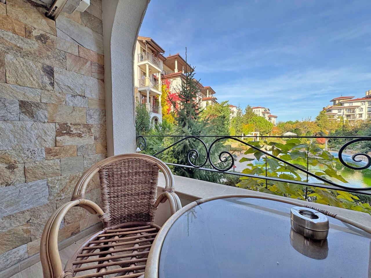 Luxury Two-Bedroom Apartment in an Exclusive Year-Round Complex in Nessebar