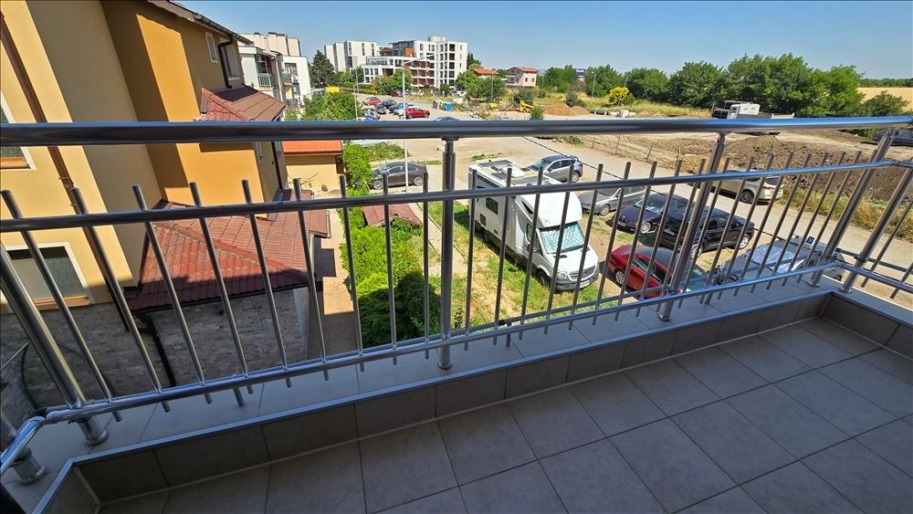 One-bedroom apartment without a maintenance fee in Sarafovo – recently refreshed