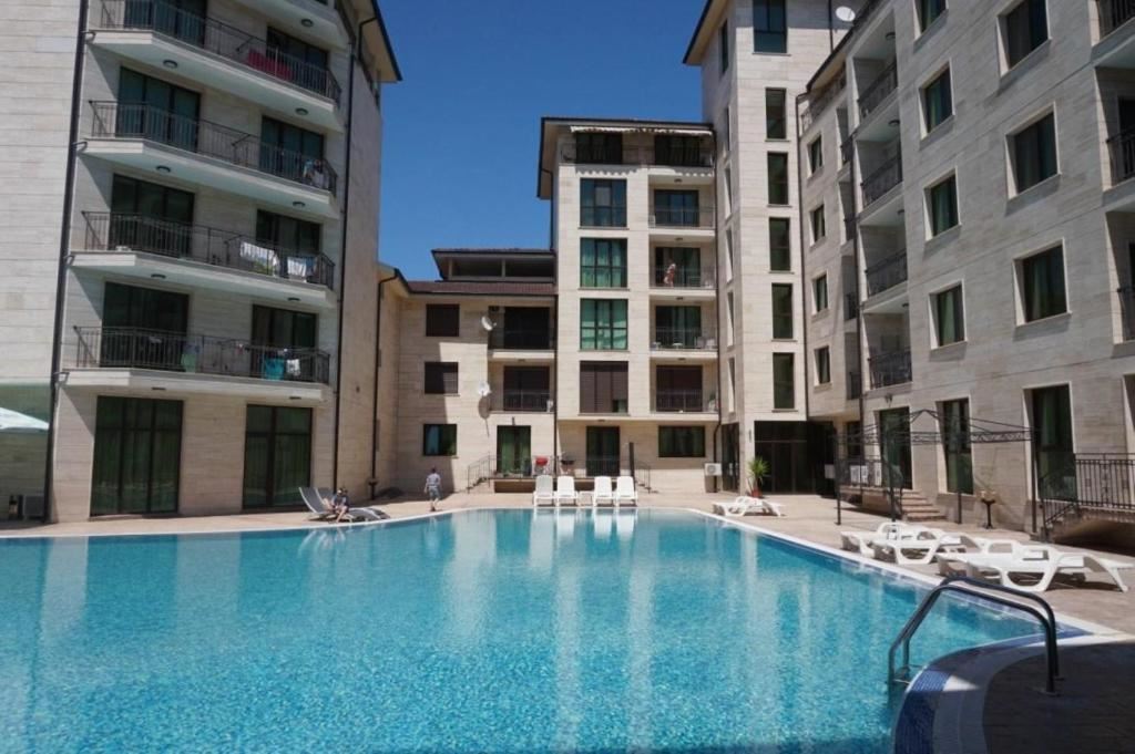 One-bedroom apartment in the center of Sunny Beach – furnished, ground floor with excellent location