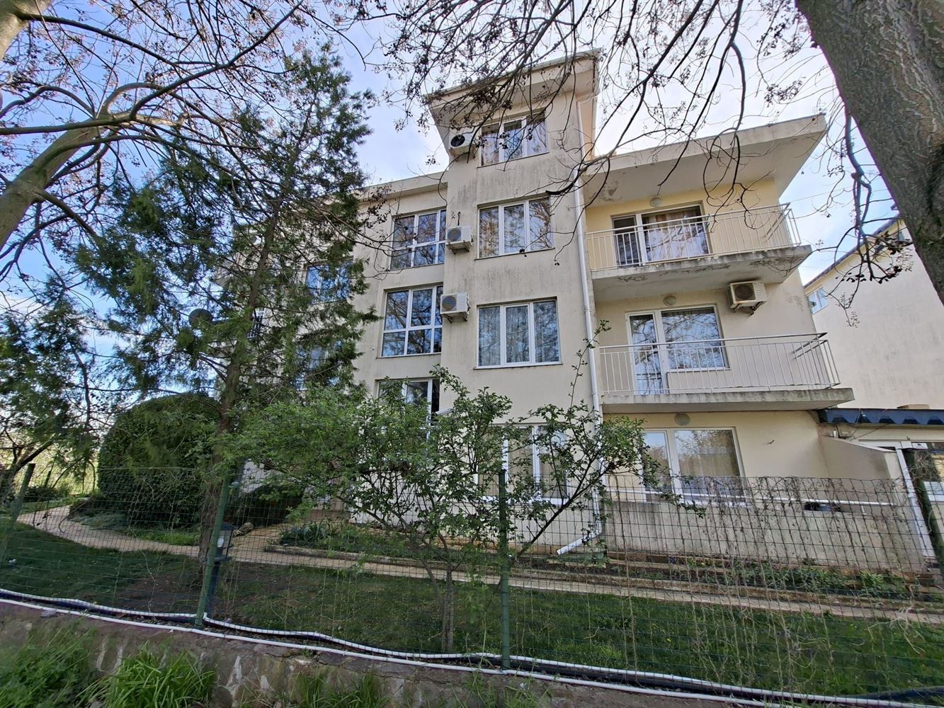 One-Bedroom Apartment 300 Meters from the Sea in Ravda – Excellent Investment and Comfort for the Whole Family