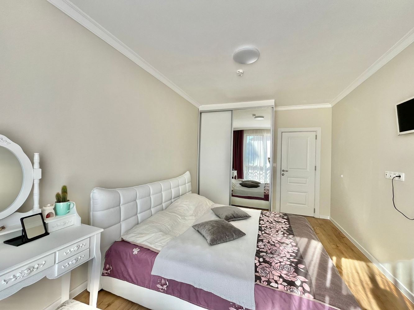 Two-level apartment with two bedrooms in the centre of Ravda – luxury, comfort and excellent location close to the sea