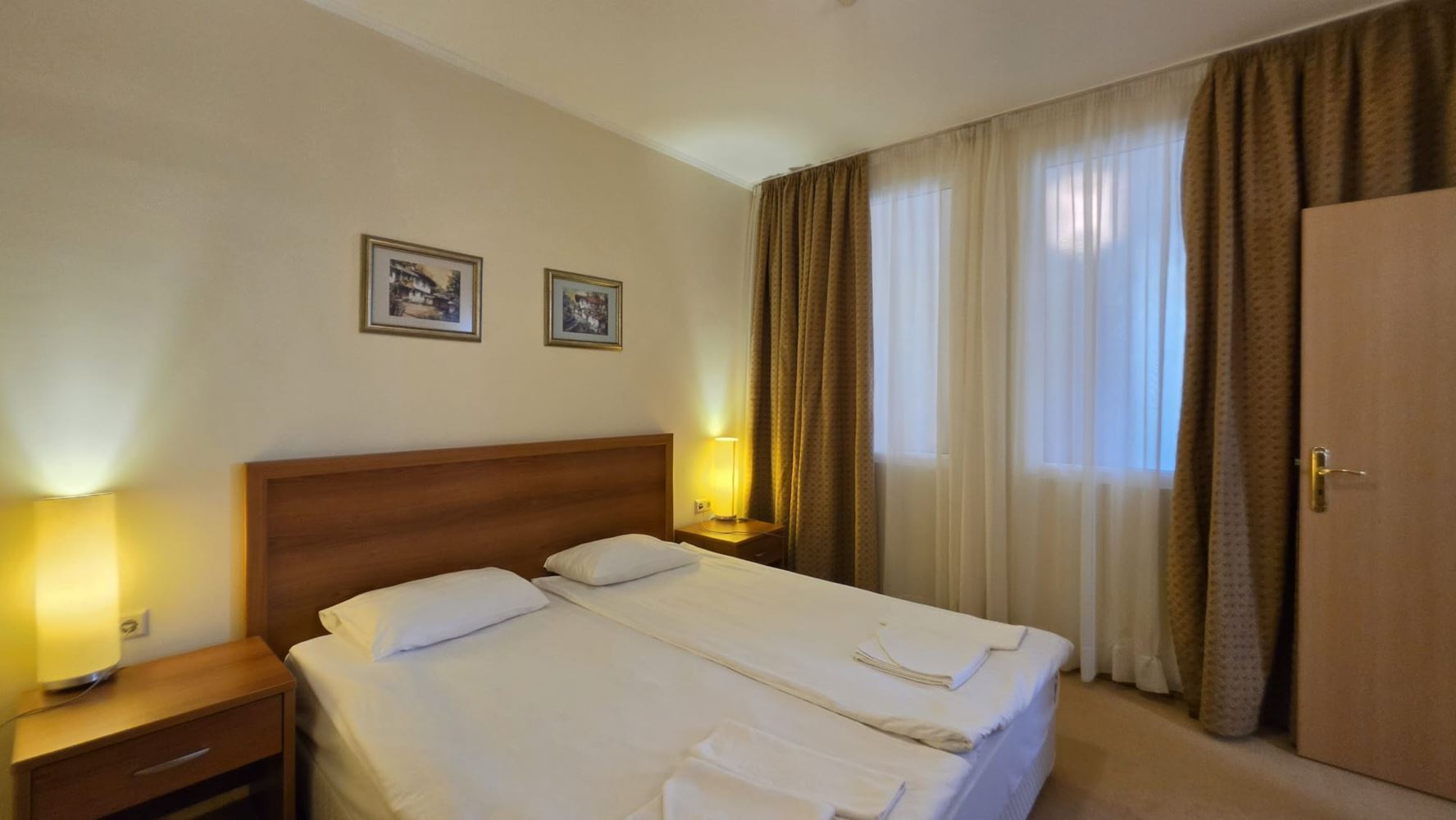 Spacious One-Bedroom Apartment on the First Line by the Sea in Pomorie