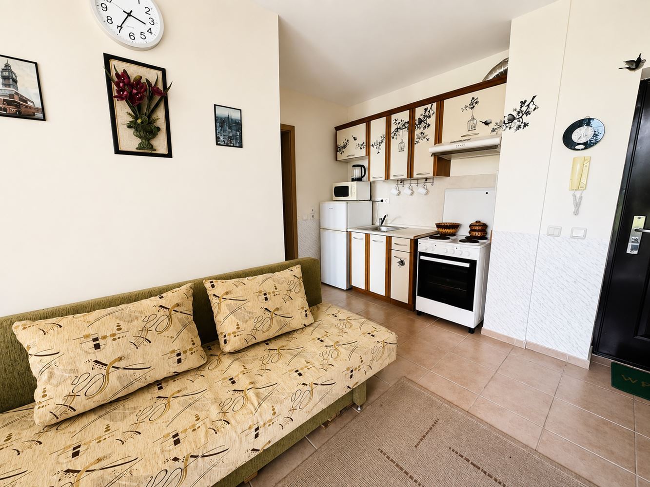 Two-Bedroom Apartment on the Ground Floor with Garden View in Sunny Beach