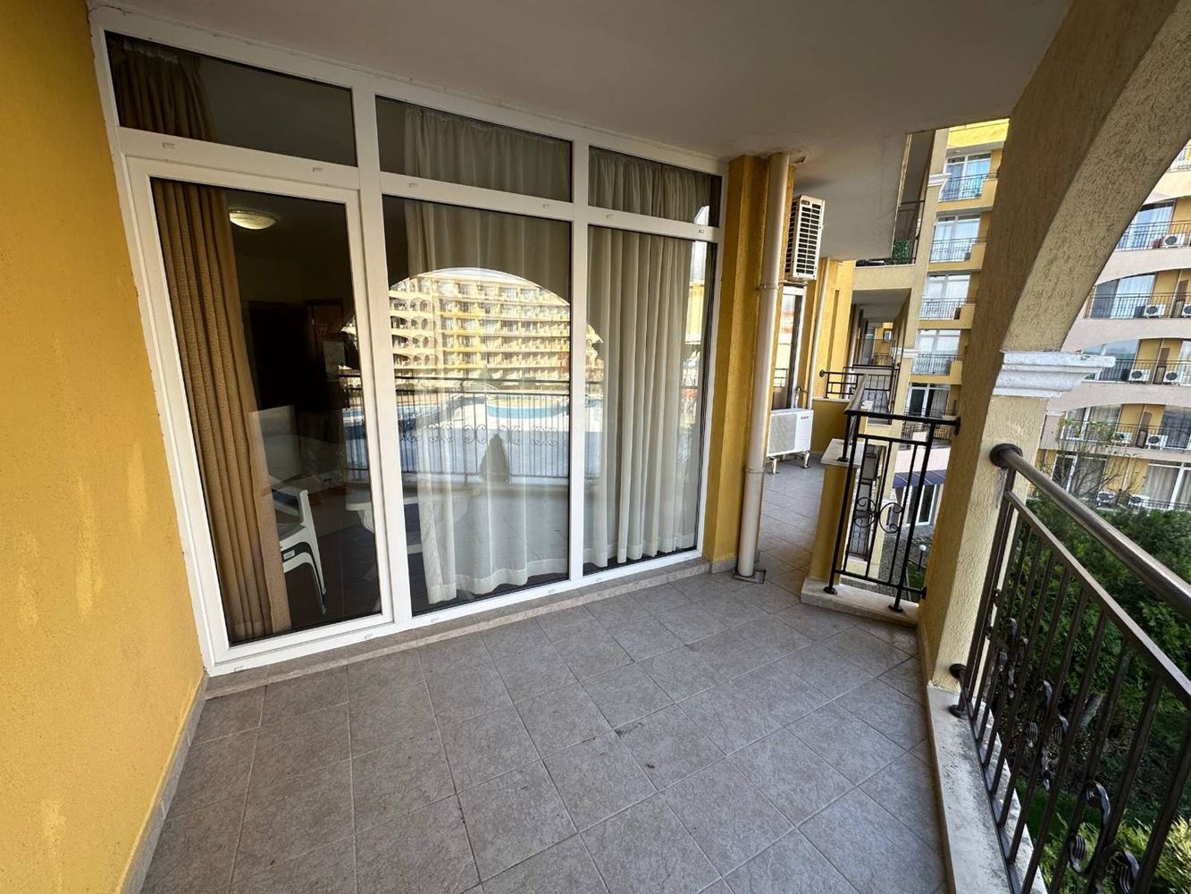 Seafront Luxury on the First Line – Spacious Two-Bedroom Apartment with Sea View in Aheloy