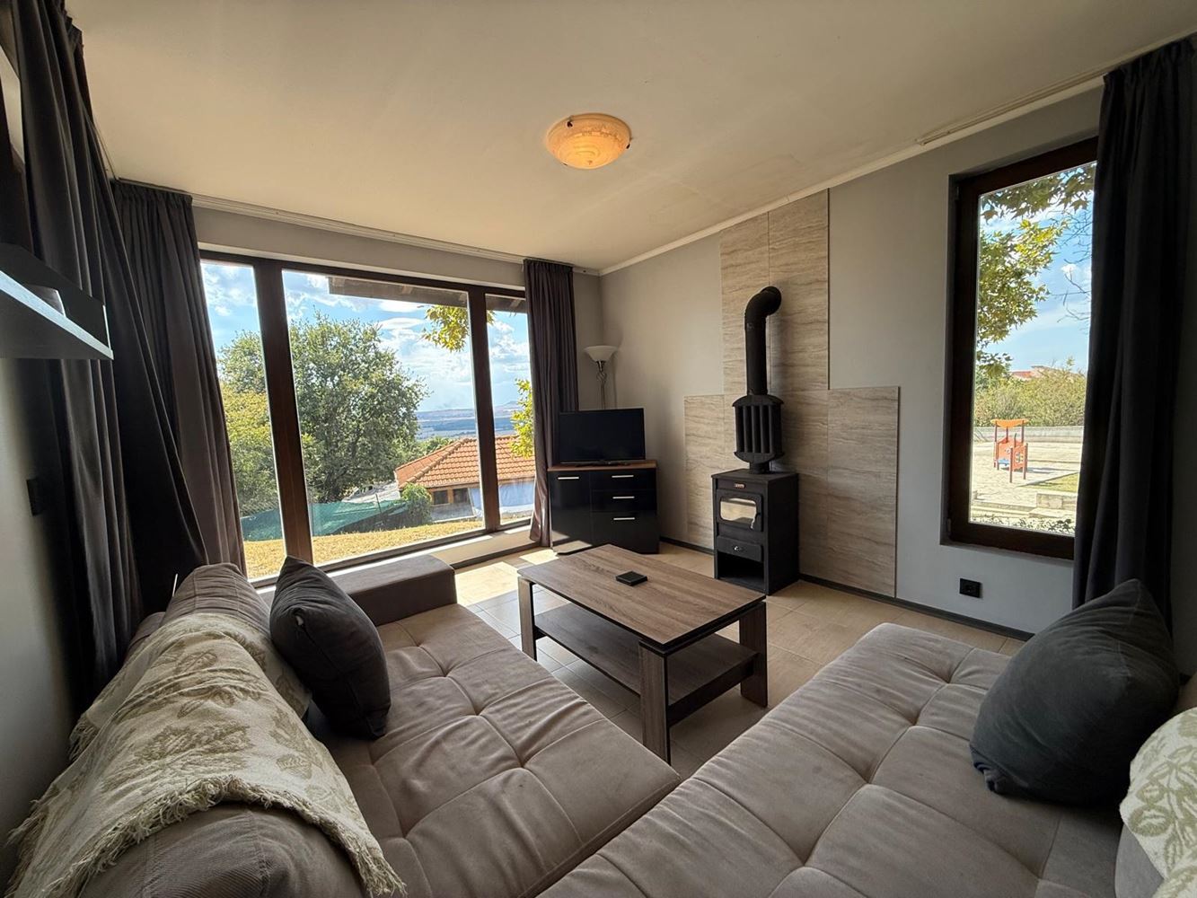 Spacious Apartment with Two Bedrooms and a Beautiful View in a Peaceful Complex near Sunny Beach