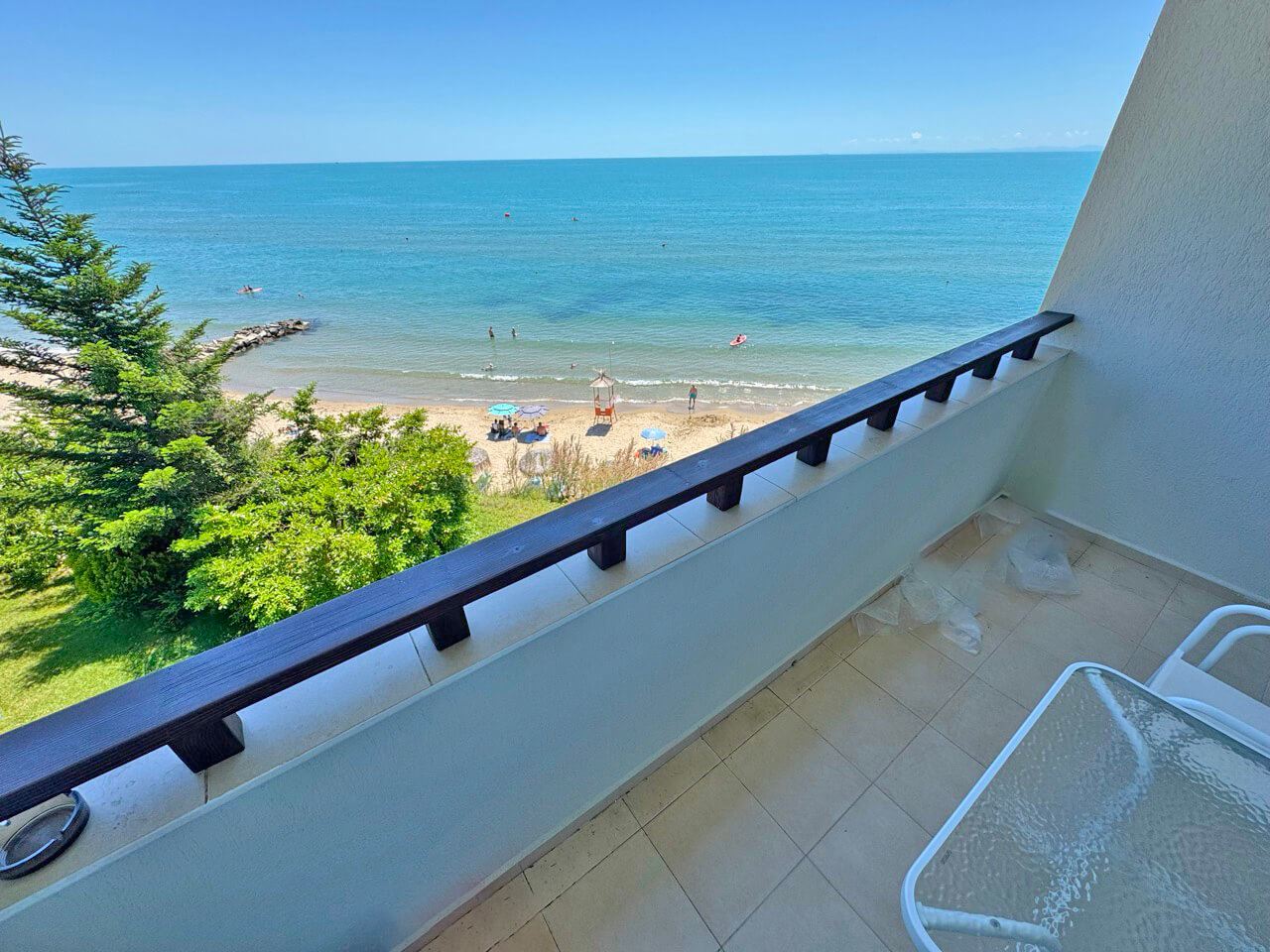 One-Bedroom Apartment on the First Line with Panoramic Sea View in Sveti Vlas