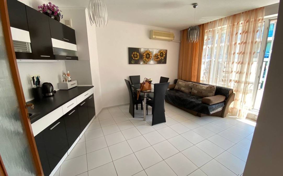 Two-bedroom apartment with sea view on the first line in Elenite – comfort, nature, and tranquility