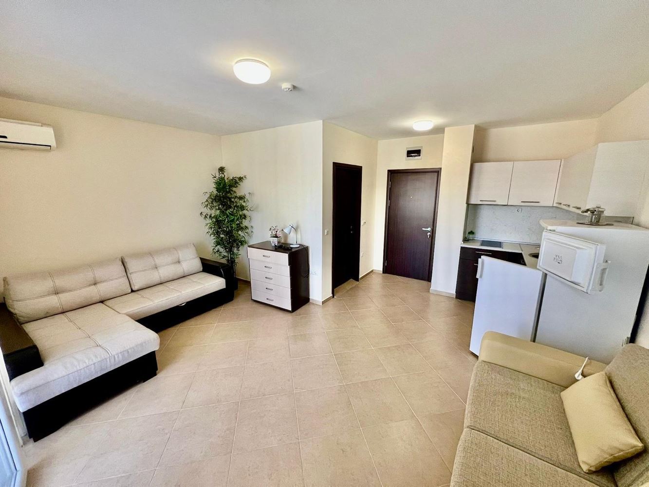 Fully Furnished Studio in Sunny Beach – Comfort, Tranquillity and Excellent Amenities