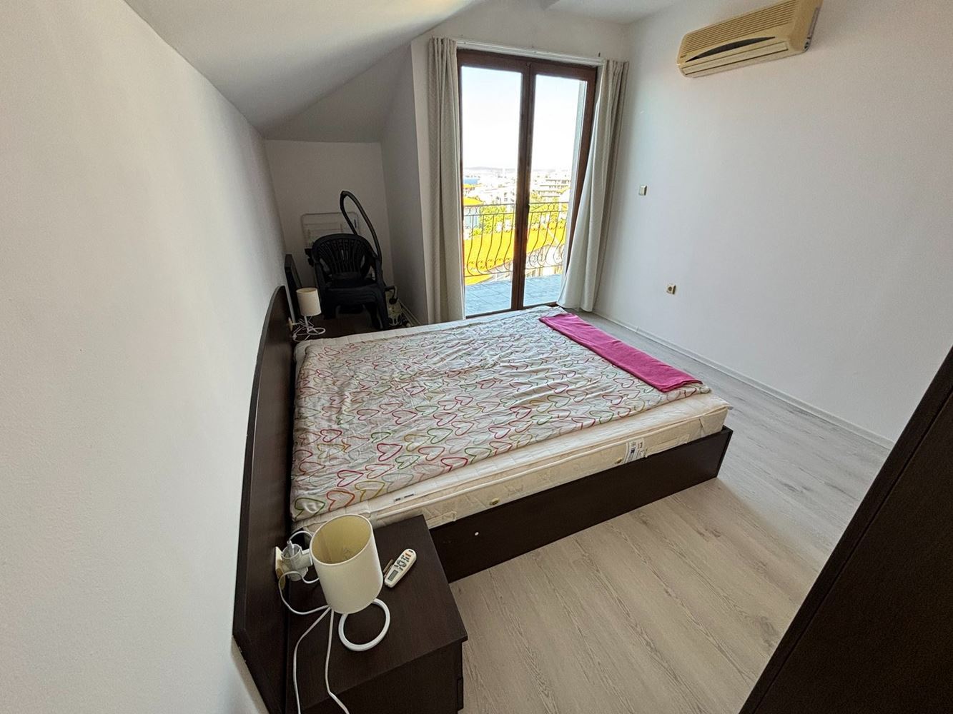 Cozy One-Bedroom Apartment with Panoramic Sea View in Sveti Vlas