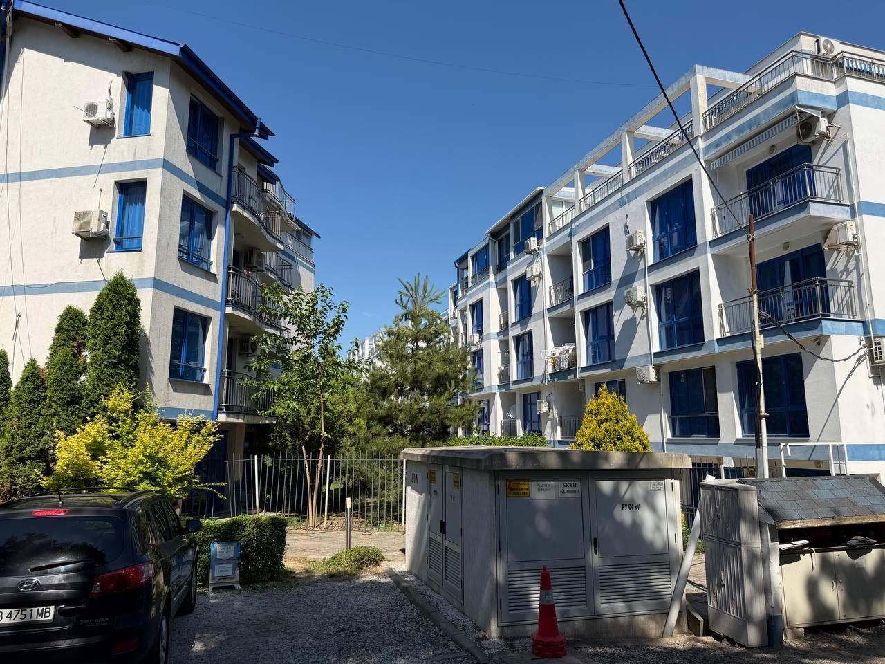 One-Bedroom Apartment on the First Sea Line in Pomorie – Panoramic Views of the Sea and Swimming Pool